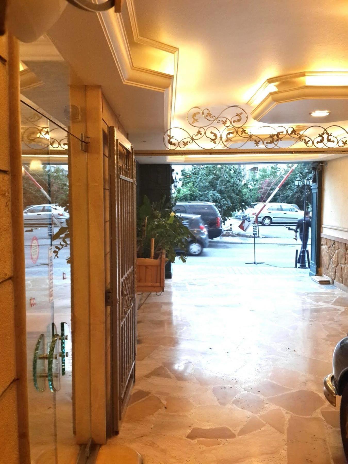 Viccini Suites Бейрут Экстерьер фото